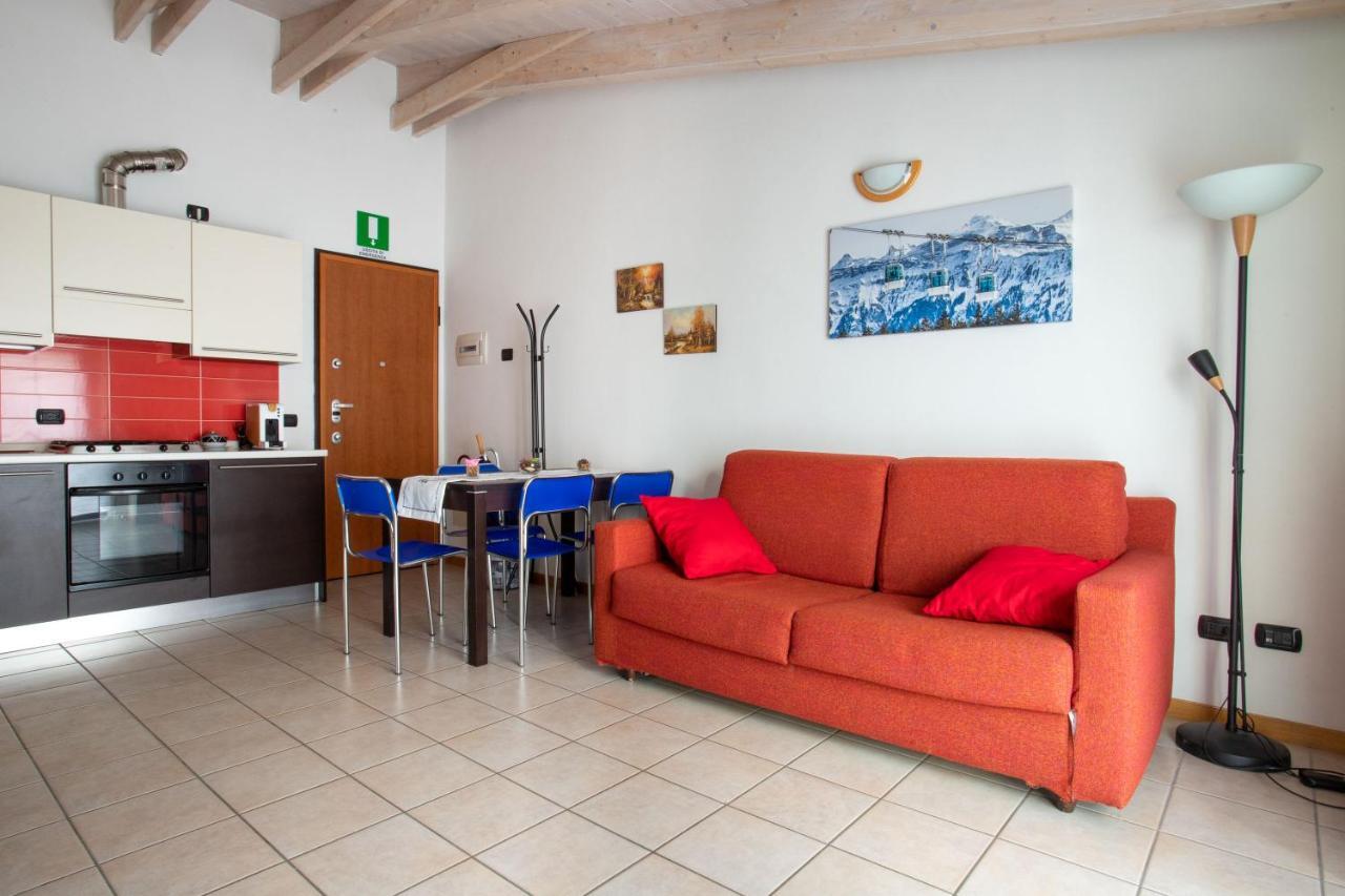 Casa Vacanze Valeria سوندريو المظهر الخارجي الصورة