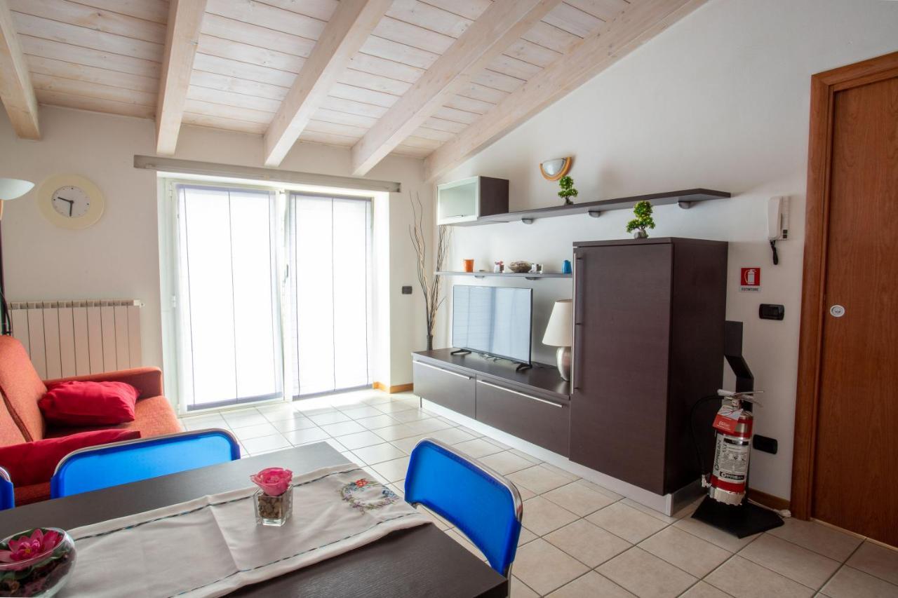 Casa Vacanze Valeria سوندريو المظهر الخارجي الصورة